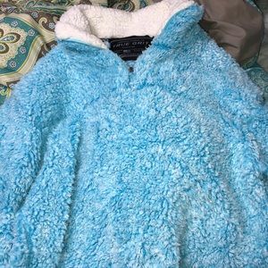 Fuzzy pullover